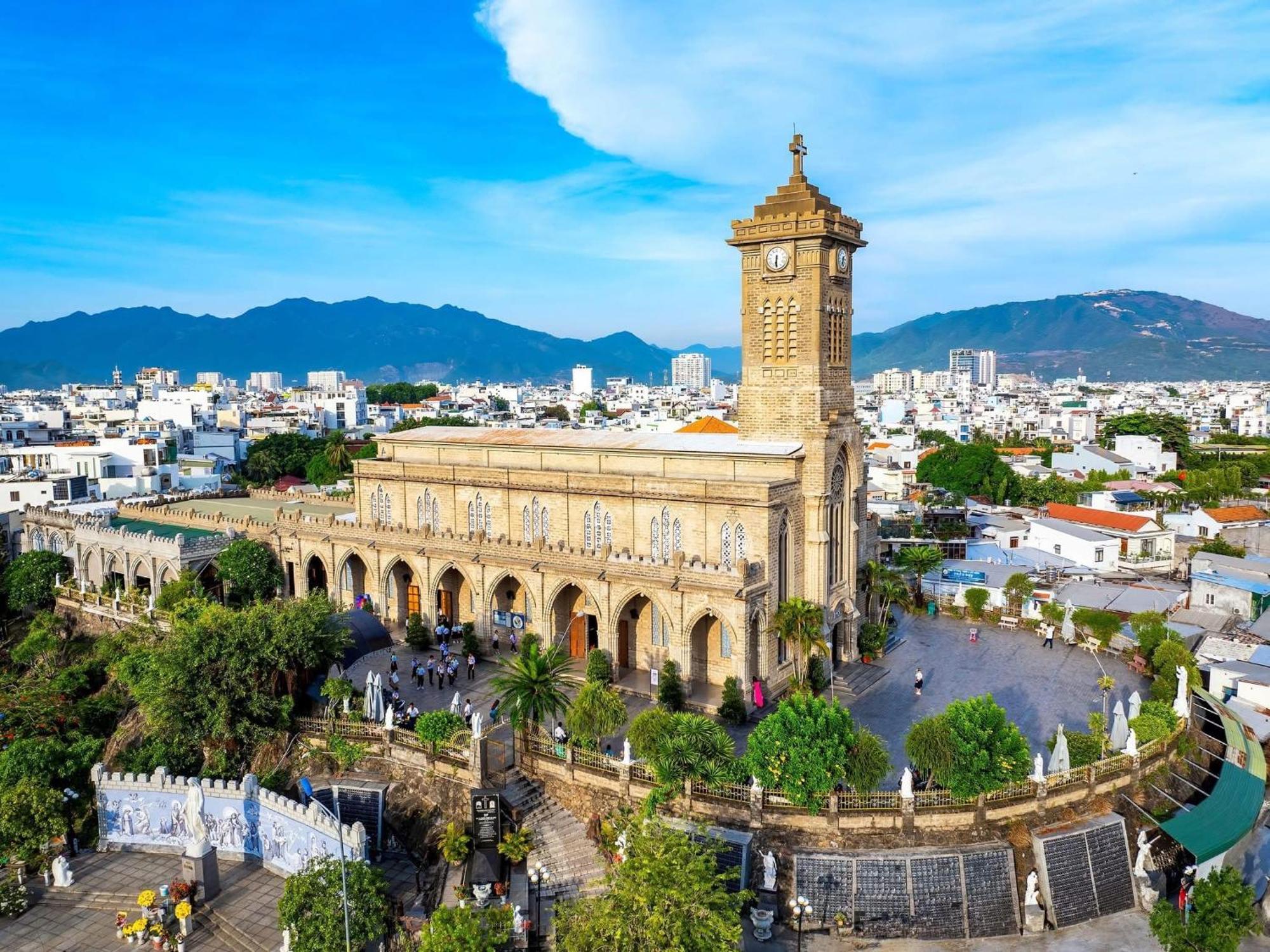 Tue Tinh Hotel Nha Trang Eksteriør billede