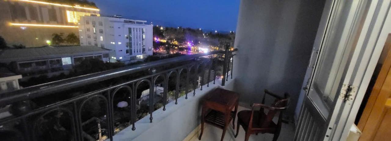 Tue Tinh Hotel Nha Trang Eksteriør billede