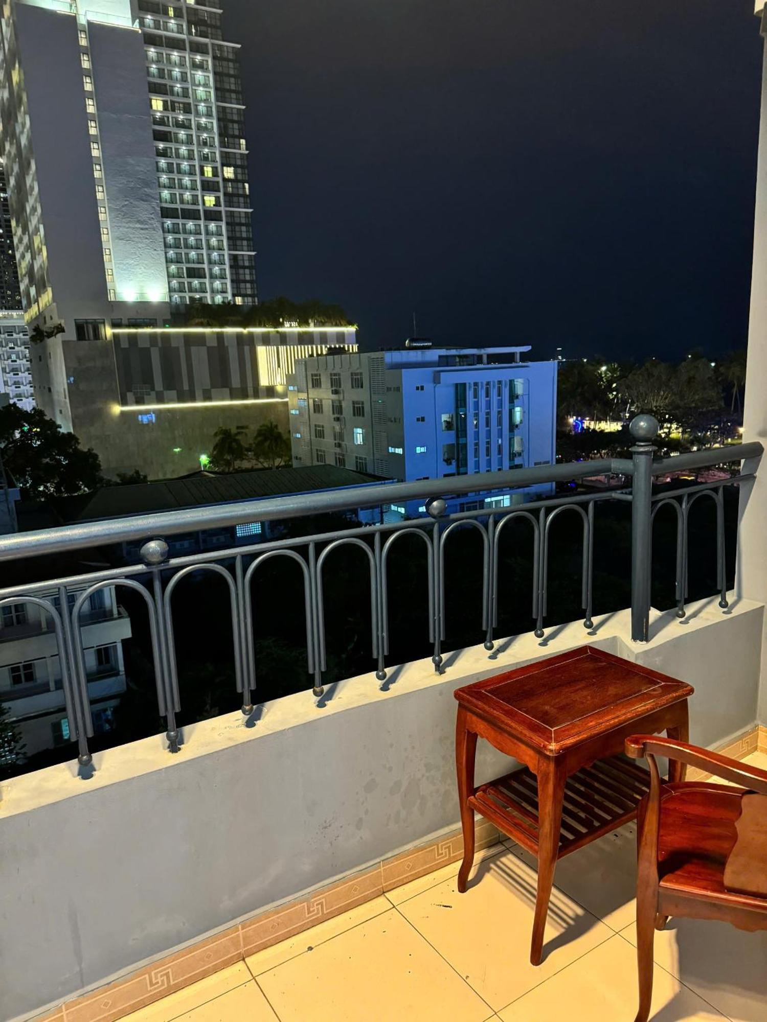 Tue Tinh Hotel Nha Trang Eksteriør billede