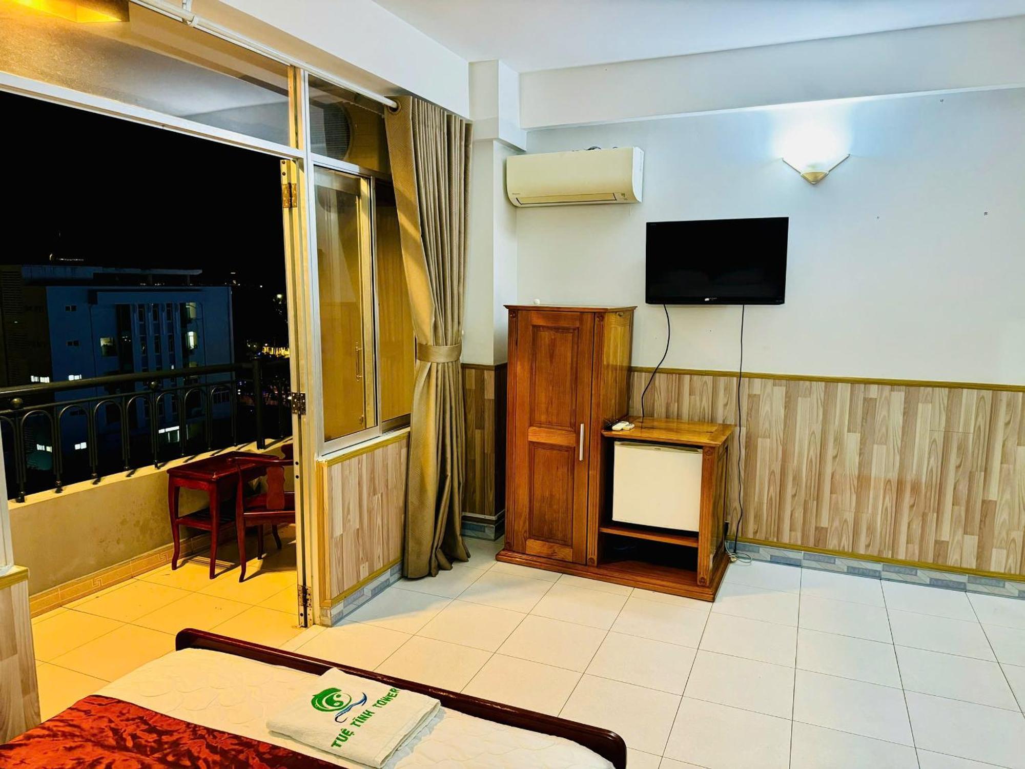 Tue Tinh Hotel Nha Trang Eksteriør billede